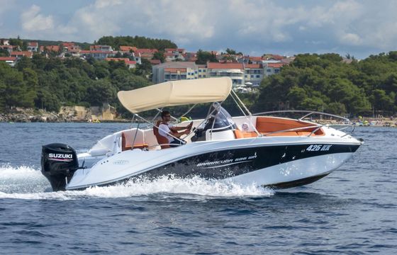 Motorboat Barracuda 686 WA 200hp