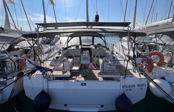 Sailboat Bavaria C42 12m