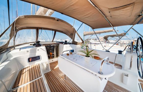 Sailboat Jeanneau Sun Odyssey 479 14.43m