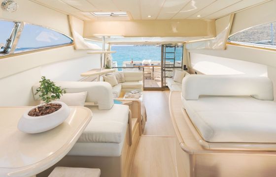 Motor yacht Ferretti 53 1320hp