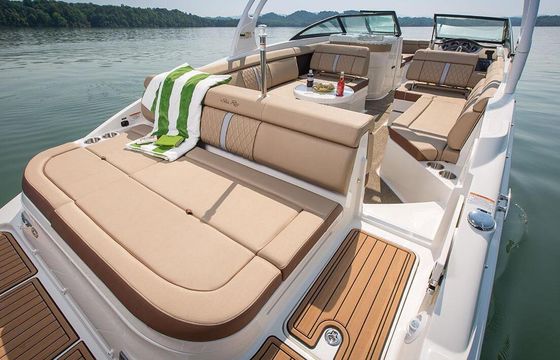Motorboat Sea Ray SDX 270 HB 300hp