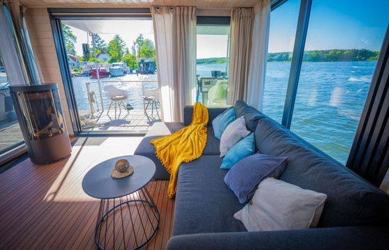 Houseboat WOMA D13