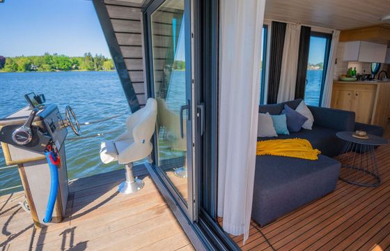 Houseboat WOMA D13