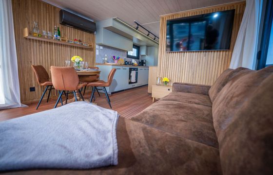 Houseboat WOMA D13