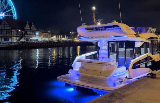 Motorboat Galeon Yachts 440 fly 700hp
