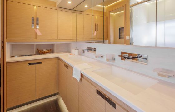 Catamaran Fountaine Pajot POWER 67 20m