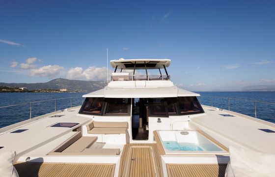 Catamaran Fountaine Pajot POWER 67 20m