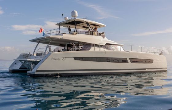 Catamaran Fountaine Pajot POWER 67 20m