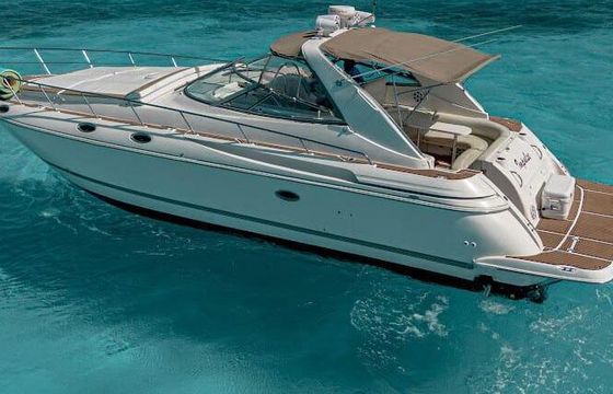 Motorboat Cruiser Sport 300hp
