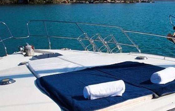 Motor yacht Beneteau princess 45 flybridge
