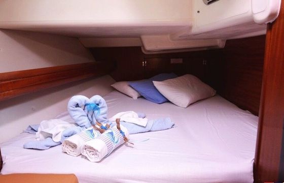 Sailboat Bavaria 44 with aircodition 13.6m