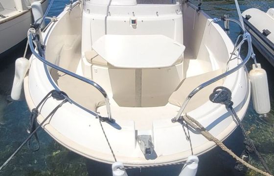 Motorboat Jeanneau Cap camarat  5.5 100hp