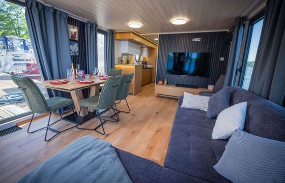 Houseboat WOMA D13