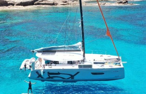 Catamaran BENETEAU EXCESS 14 14m