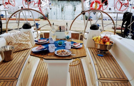 Sailboat Bavaria Yachtbau  40 Cruiser 11.99m