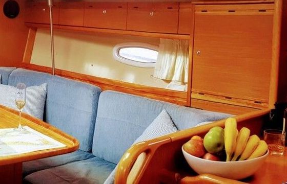 Sailboat Bavaria Yachtbau  40 Cruiser 11.99m