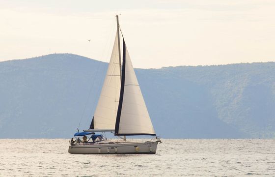 Sailboat Bavaria Yachtbau  40 Cruiser 11.99m