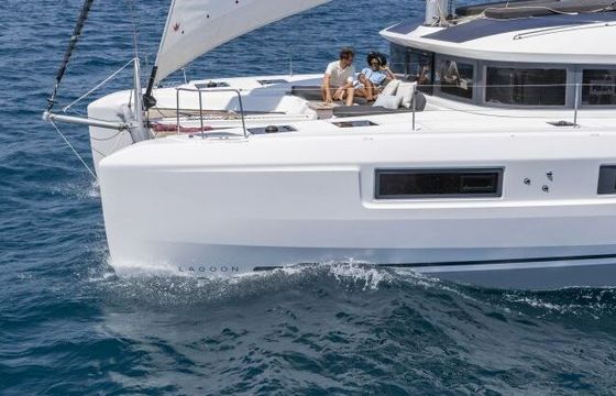 Catamaran Lagoon 51 15.5m