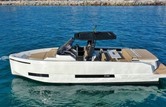Motorboat de antonio D-32 OPEN 600hp