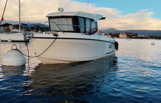 Motorboat Quicksilver 705 pliothouse 150hp