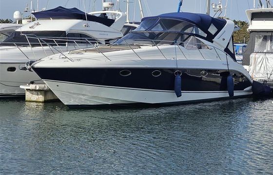 Motorboat Fairline Targa 40 580hp