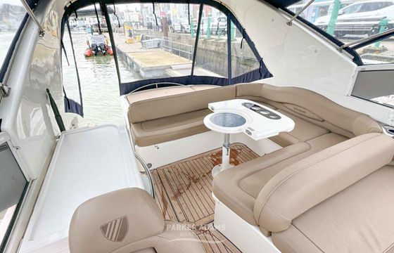 Motorboat Fairline Targa 40 580hp
