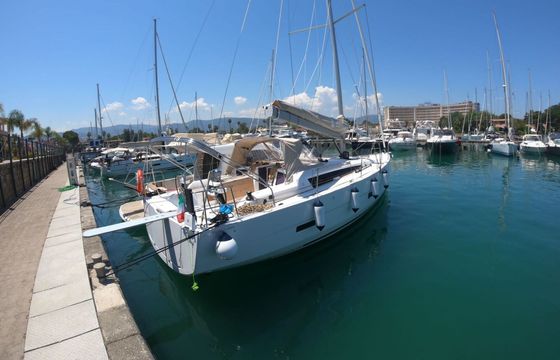 Sailboat Dufour Dufour 430 Grand Large 13.24m