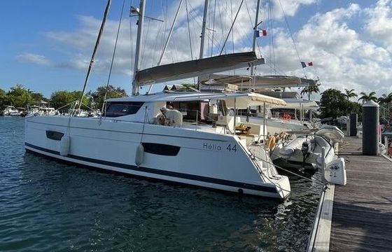 Catamaran Fountaine Pajot Helia 44 13.3m