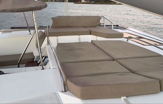 Catamaran Fountaine Pajot Helia 44 13.3m