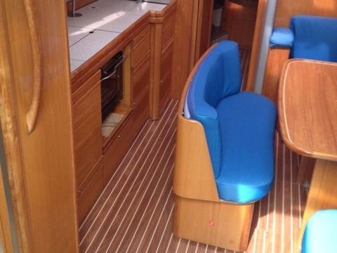 Sailboat Bavaria Cruiser 40 12.35m