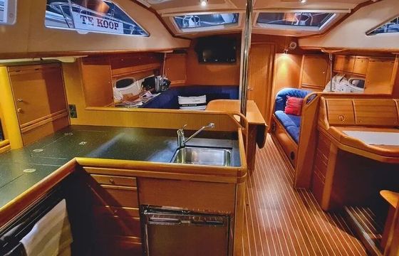 Sailboat Bavaria Vision 40 12m