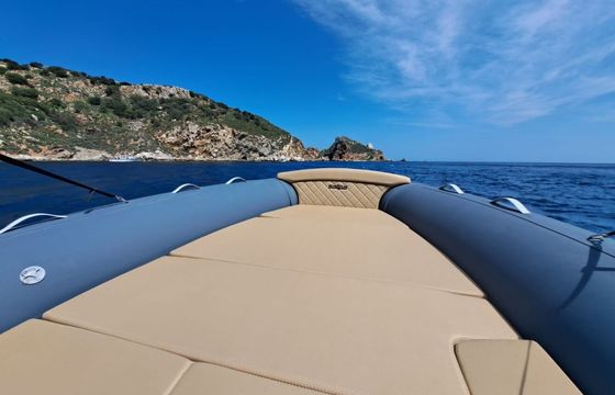 Motorboat Salpa Soleil 23 200hp
