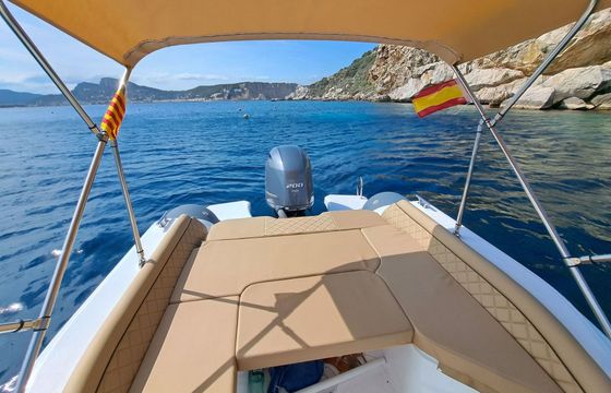 Motorboat Salpa Soleil 23 200hp