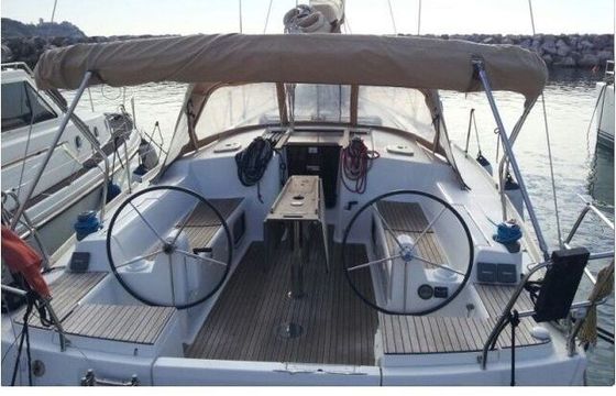 Sailboat DUFOUR 405 12.17m