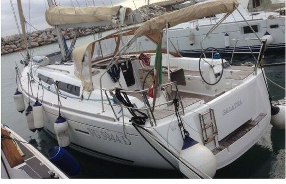 Sailboat DUFOUR 405 12.17m