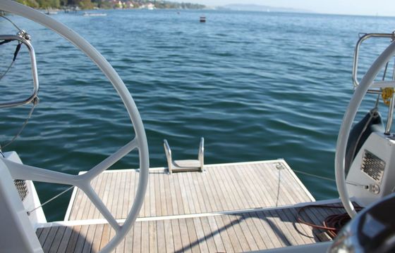 Sailboat Bavaria 37 Cruiser 11.3m