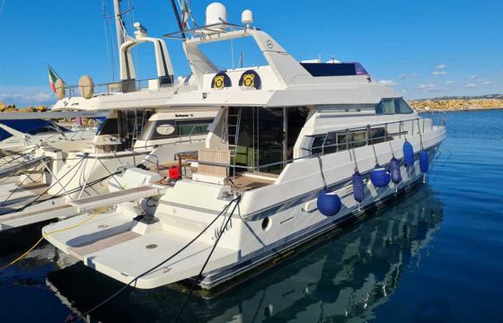 Motor yacht Mochi Craft 56 fly 1640hp