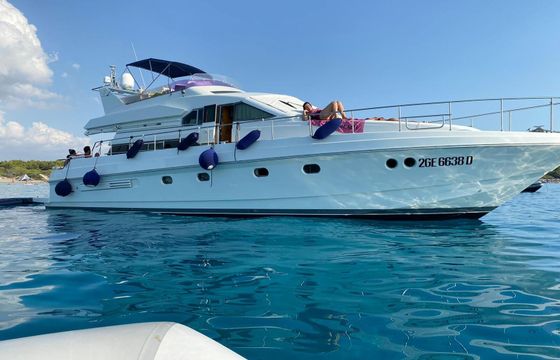 Motor yacht Mochi Craft 56 fly 1640hp