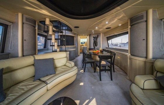 Motor yacht Anna 85 ft Azimut 900hp