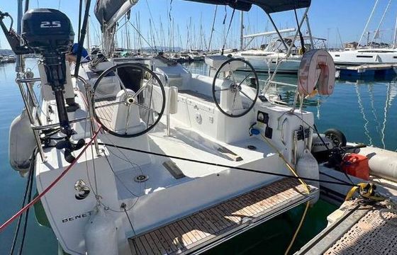 Sailboat 4 OCEANIS 30.1 - JE (2D/0C/0P) 8m