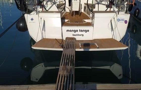 Sailboat JEANNEAU SUN ODYSSEY 419 12.76m