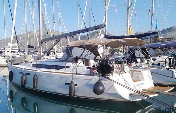 Sailboat JEANNEAU SUN ODYSSEY 419 12.76m