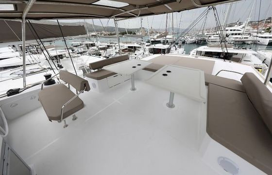 Catamaran Bali 5.4. 16.79m