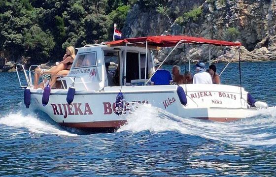 Motorboat Jeanneau Islander 750 140hp