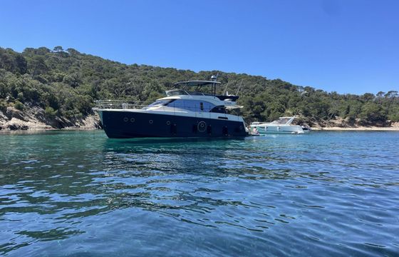 Motor yacht Beneteau MC6 1200hp