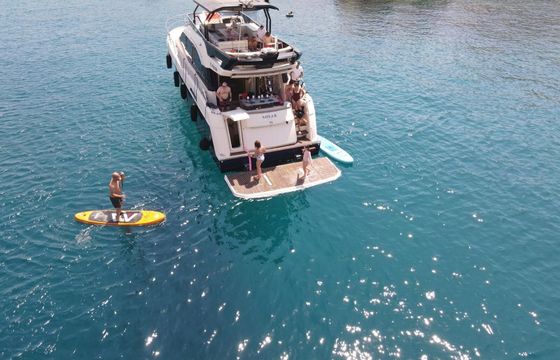 Motor yacht Beneteau MC6 1200hp