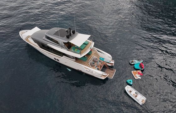Motor yacht San Lorenzo 88 2400hp