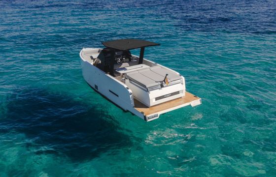 Motorboat De Antonio Yacht D28 400hp