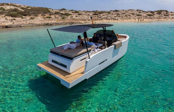 Motorboat De Antonio Yacht D28 400hp