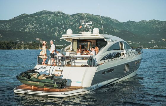 Motor yacht Princess V65 2800hp